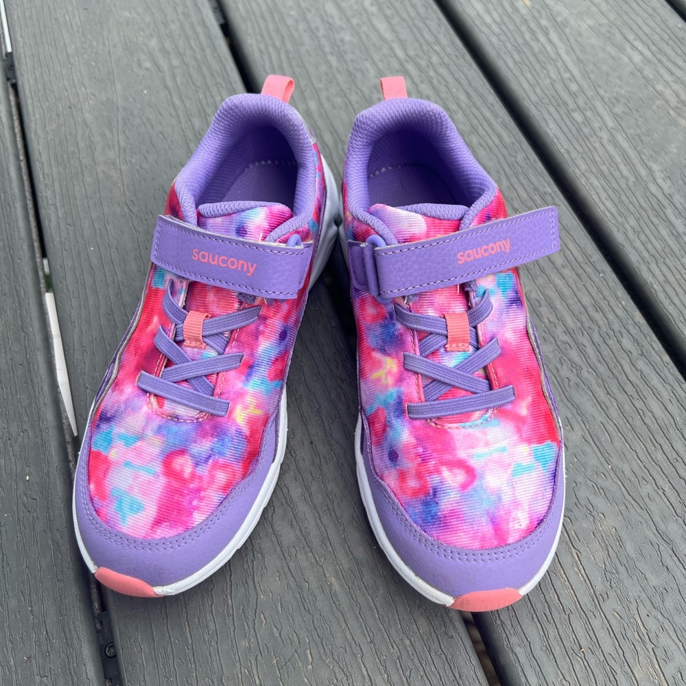 Girls Saucony 2.5 W tennis shoes